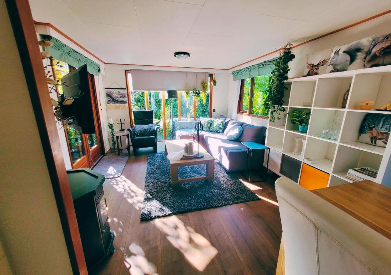 "De Jungle" Chalet Met Veranda Op Ijsselheide Hattemerbroek Veluwe Exterior photo